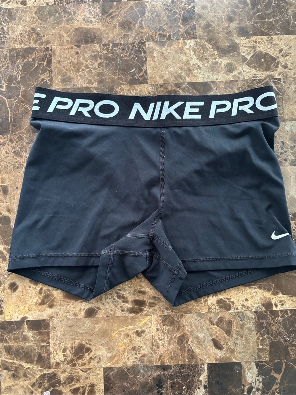 Nike Pro Black Women's Training Bike Shorts with Logo Waistband